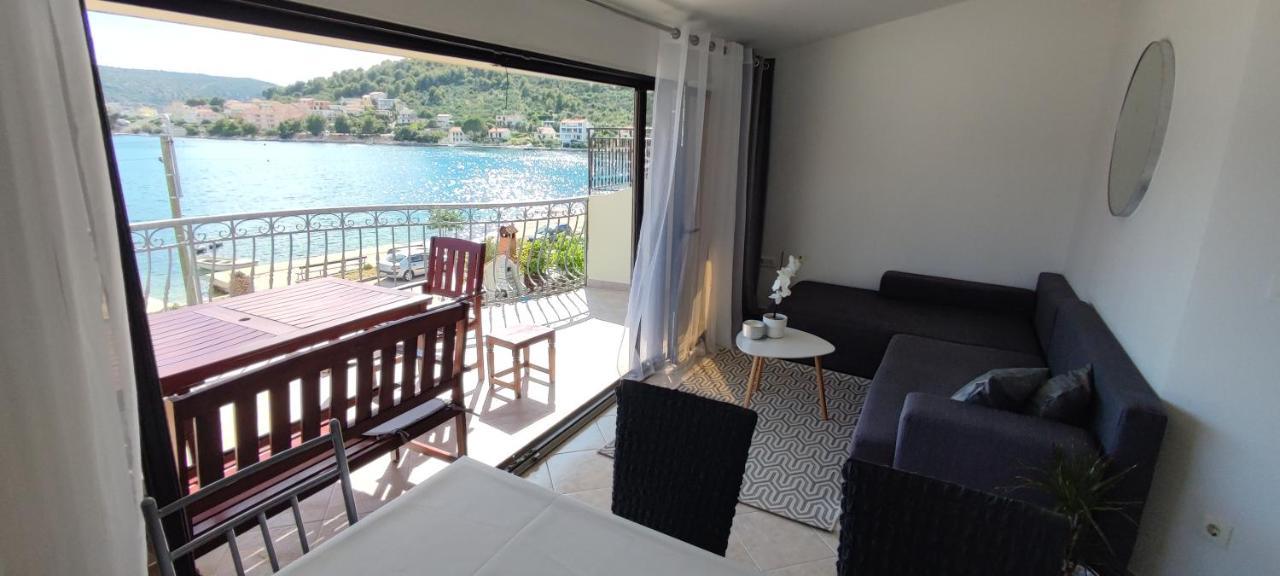 Apartman Mila Marina Exterior foto