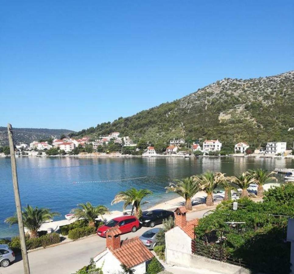 Apartman Mila Marina Exterior foto