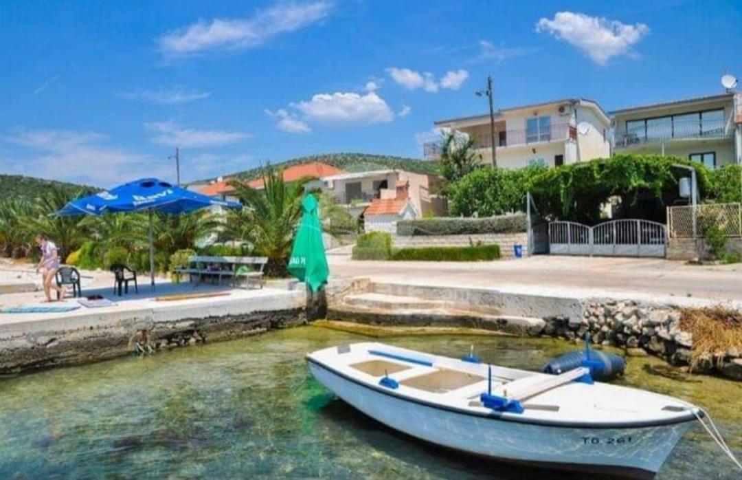 Apartman Mila Marina Exterior foto